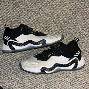 Adidas D.O.N. Issue 3 Gold Medal 2021